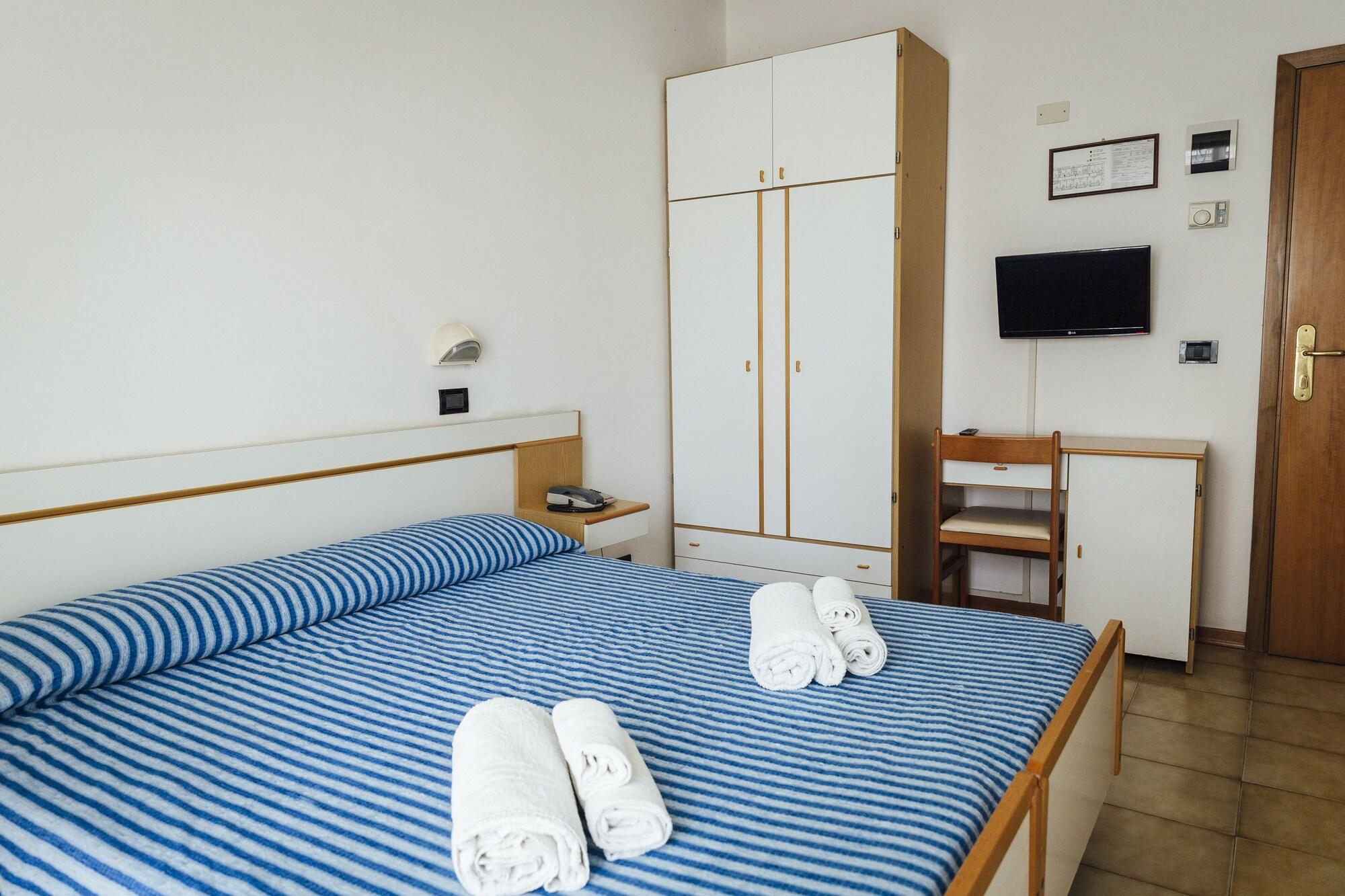 Hotel Montecarlo Rimini Buitenkant foto