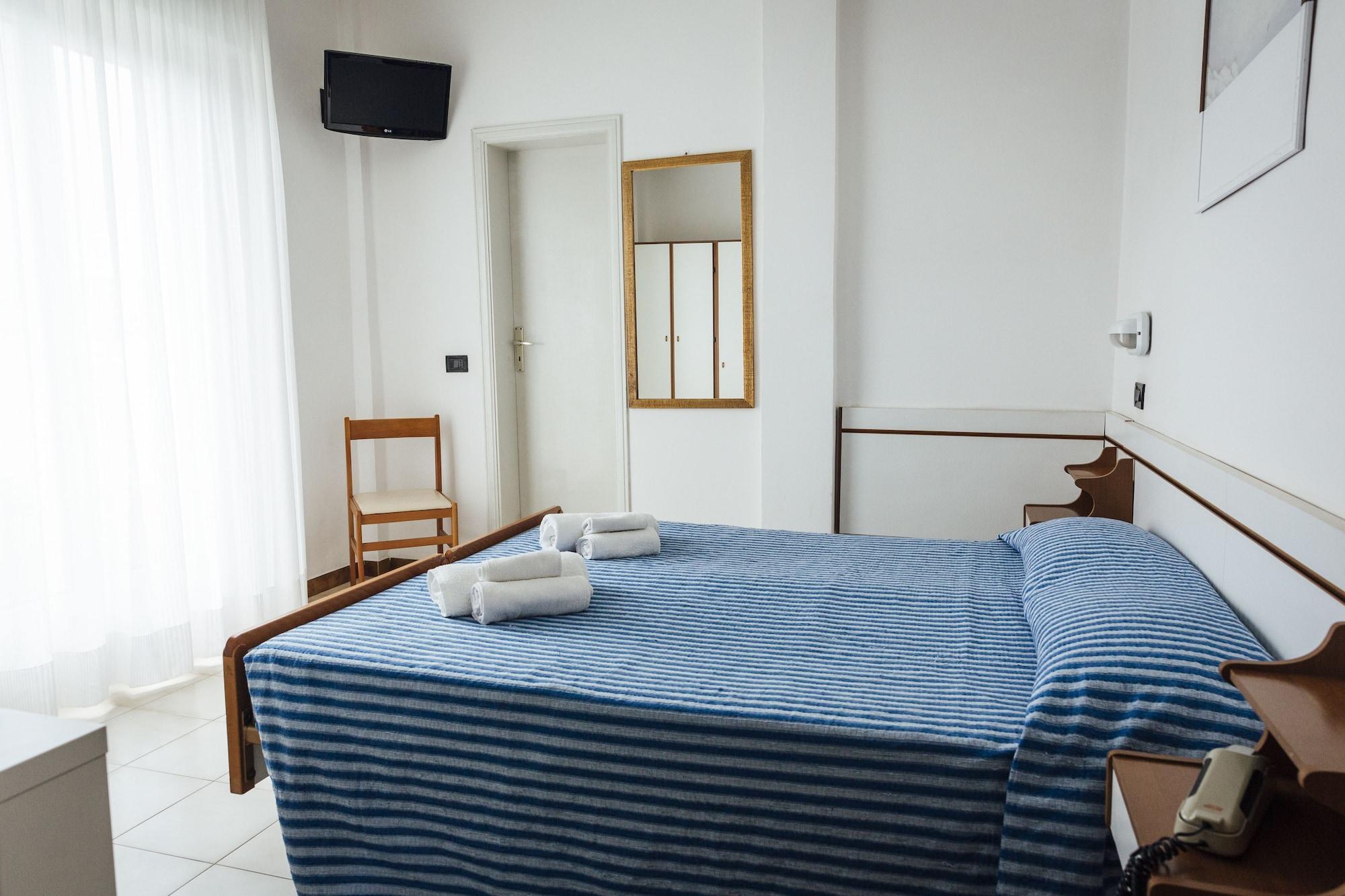 Hotel Montecarlo Rimini Buitenkant foto