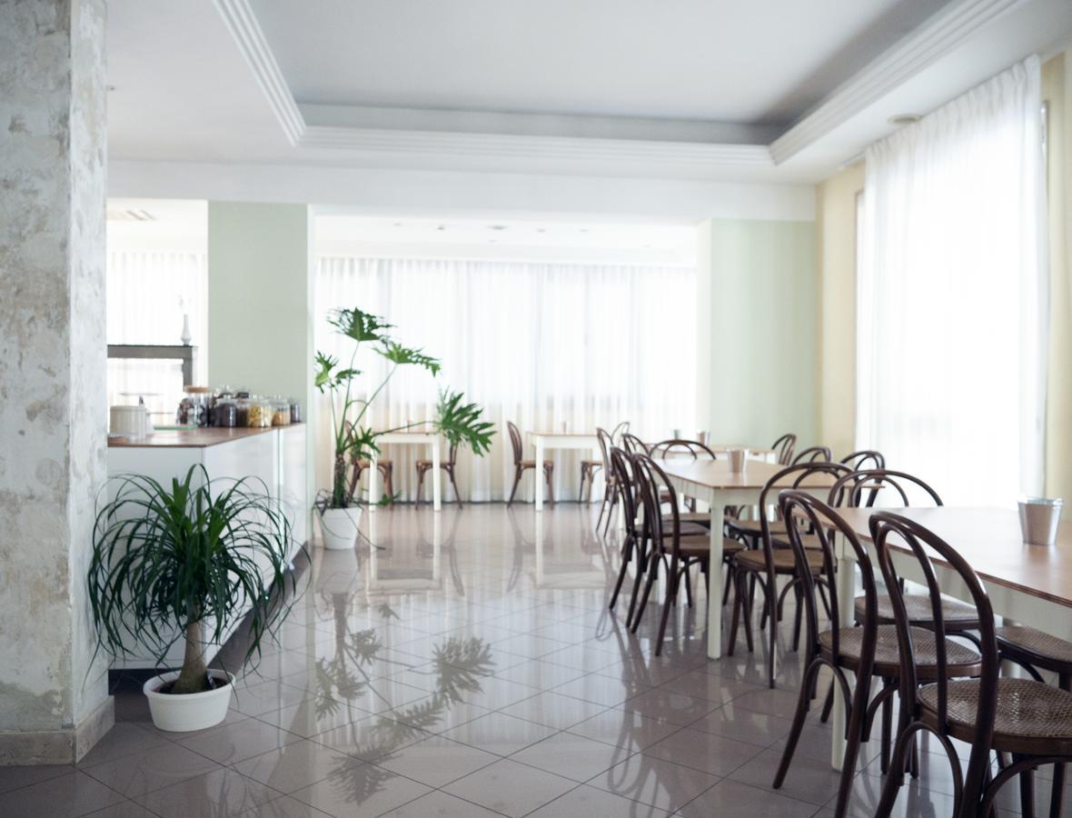 Hotel Montecarlo Rimini Buitenkant foto