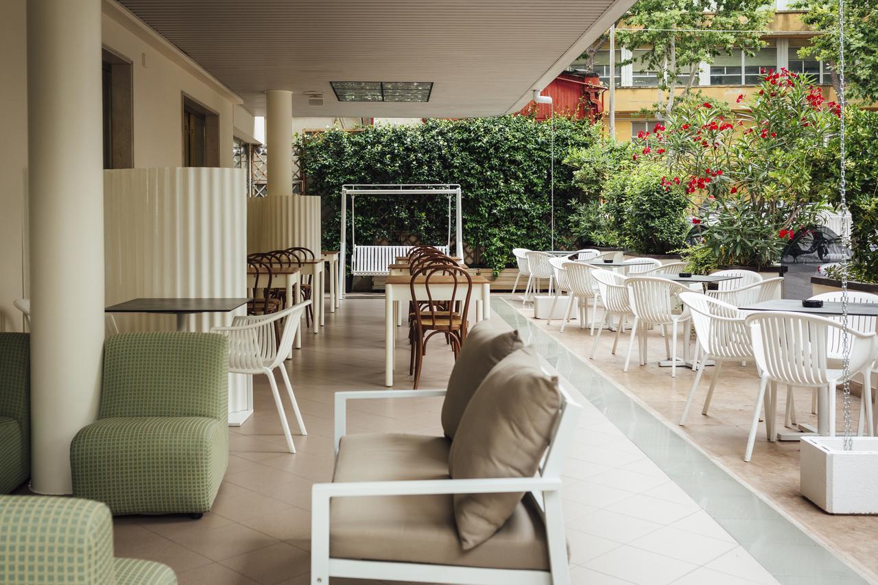 Hotel Montecarlo Rimini Buitenkant foto
